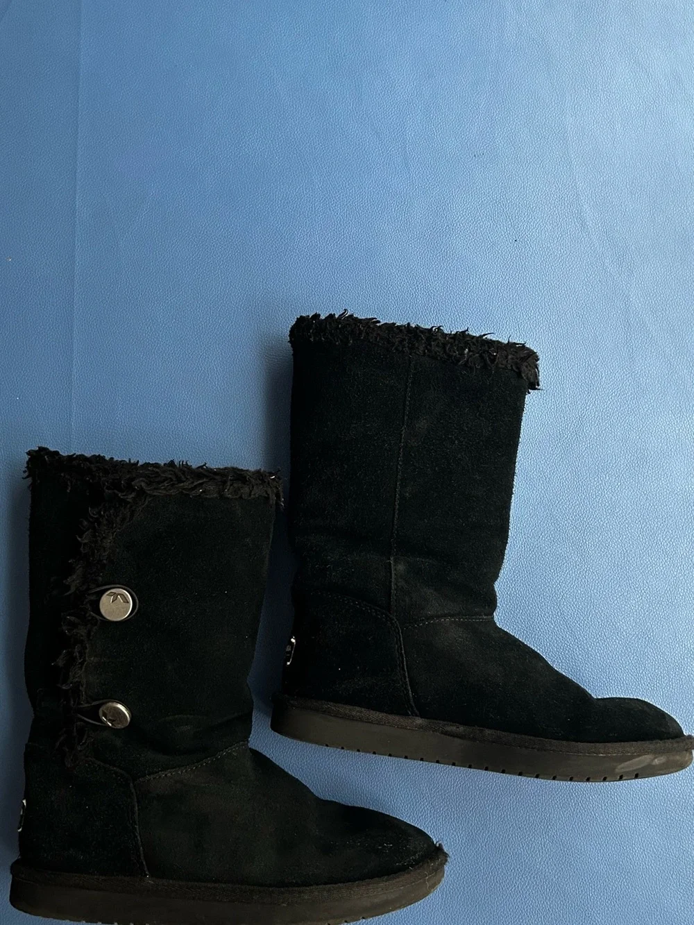 Size 4 Koolaburra by UGG boots